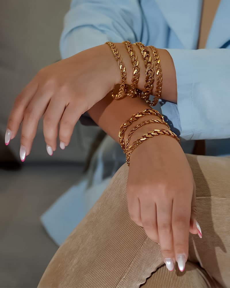 دستبند کارتیه کلاسیک