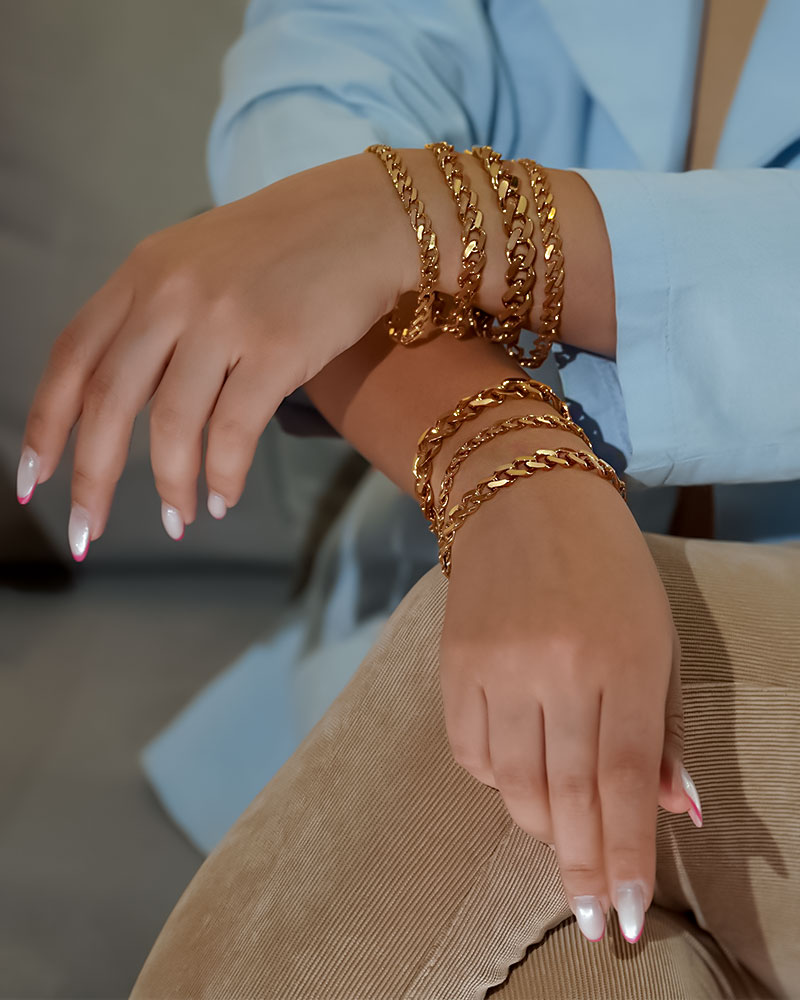 دستبند کارتیه کلاسیک